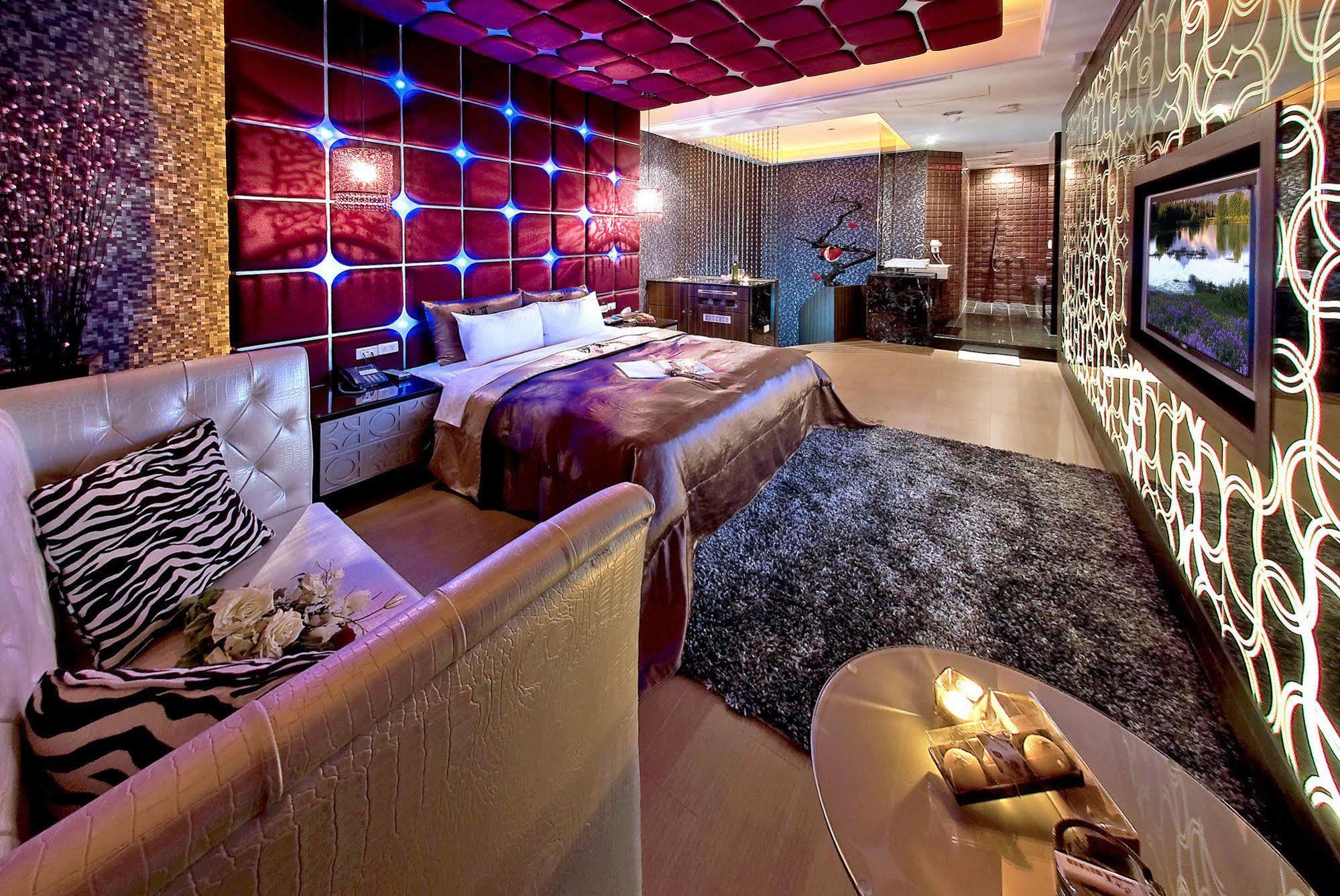 Sasha Motel Тайджун Екстериор снимка