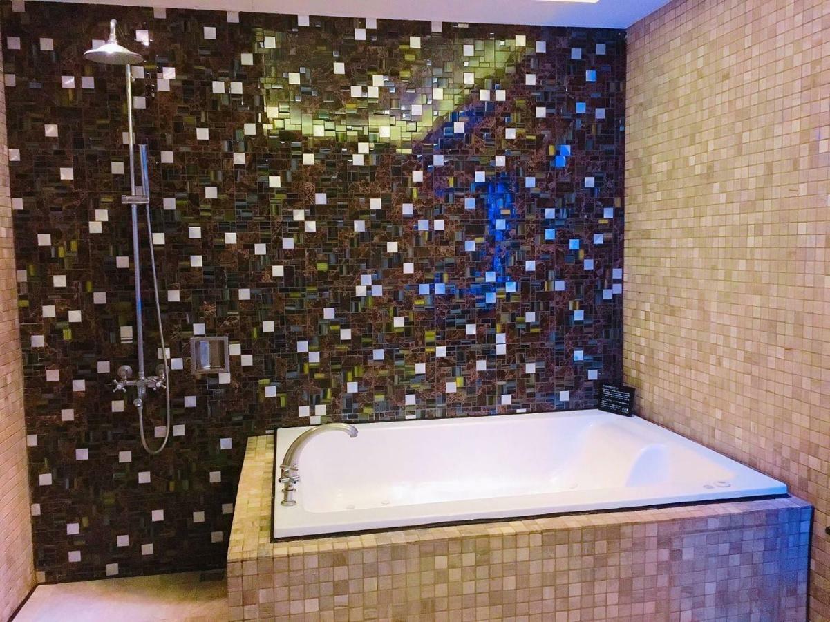 Sasha Motel Тайджун Екстериор снимка