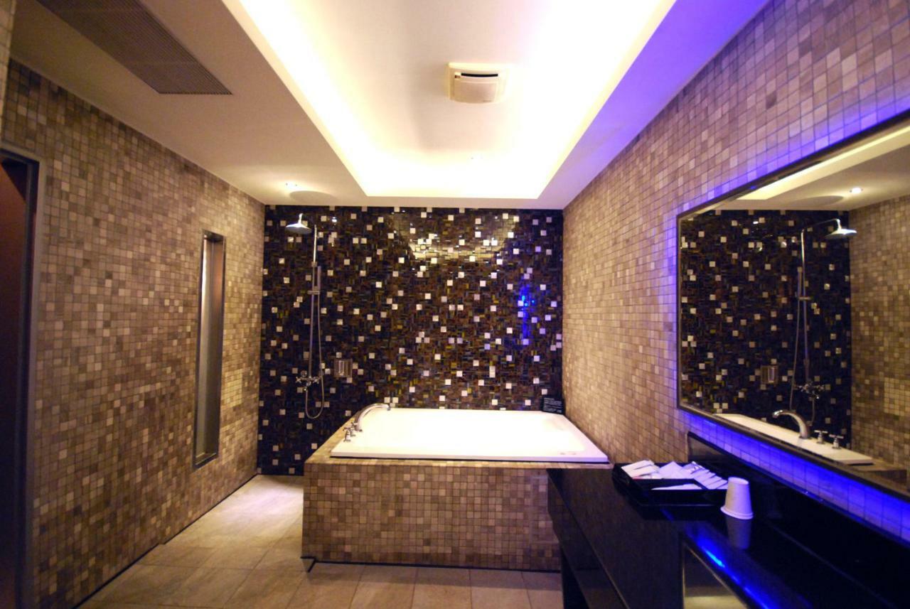 Sasha Motel Тайджун Екстериор снимка