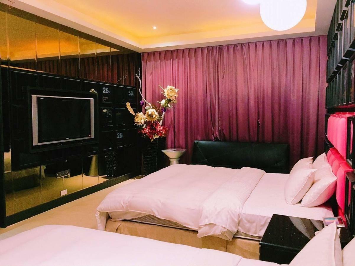 Sasha Motel Тайджун Екстериор снимка