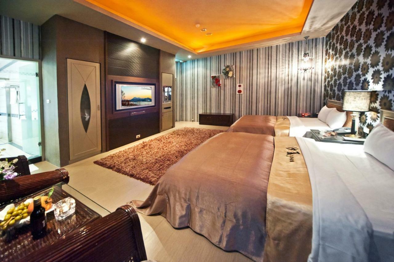 Sasha Motel Тайджун Екстериор снимка
