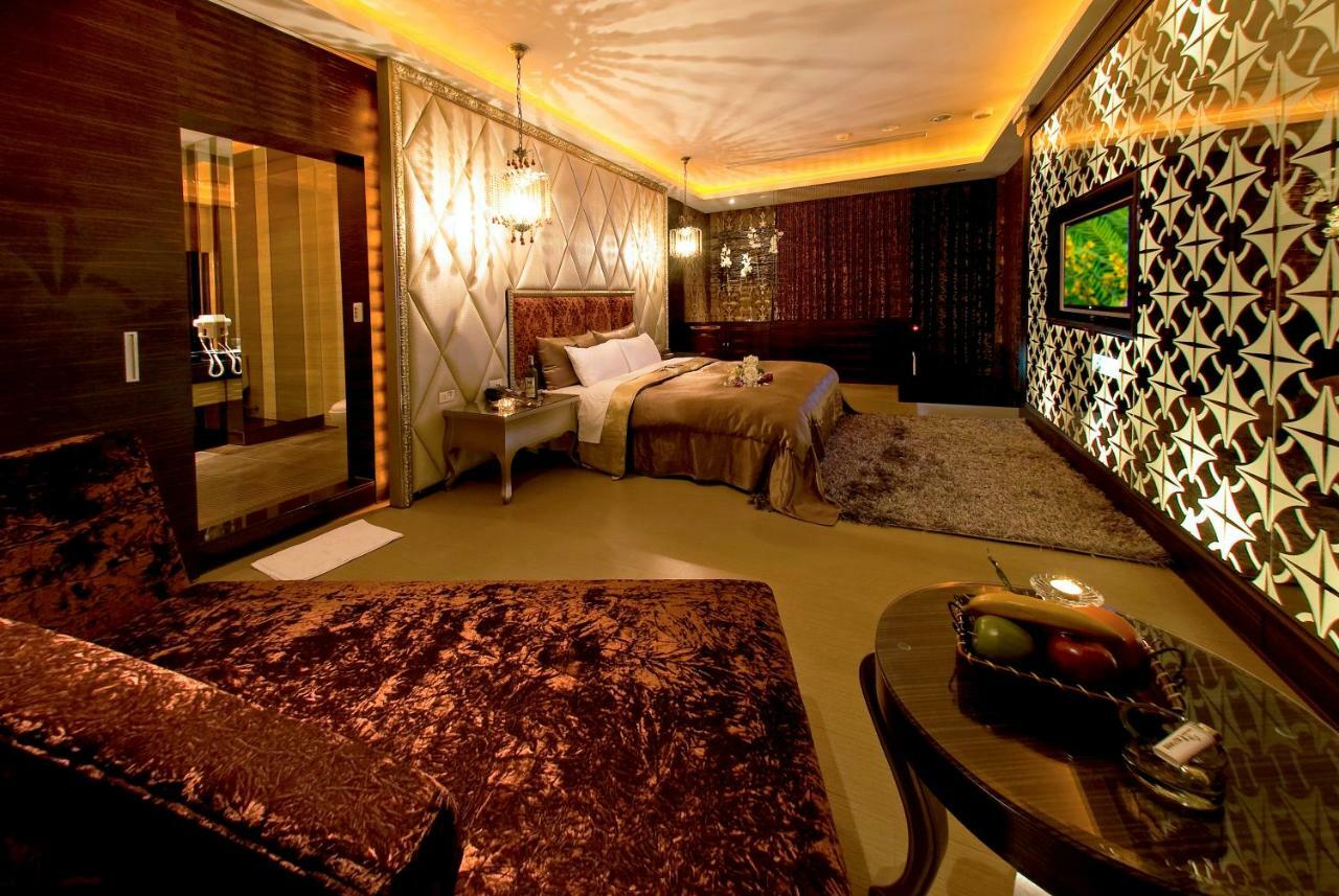 Sasha Motel Тайджун Екстериор снимка