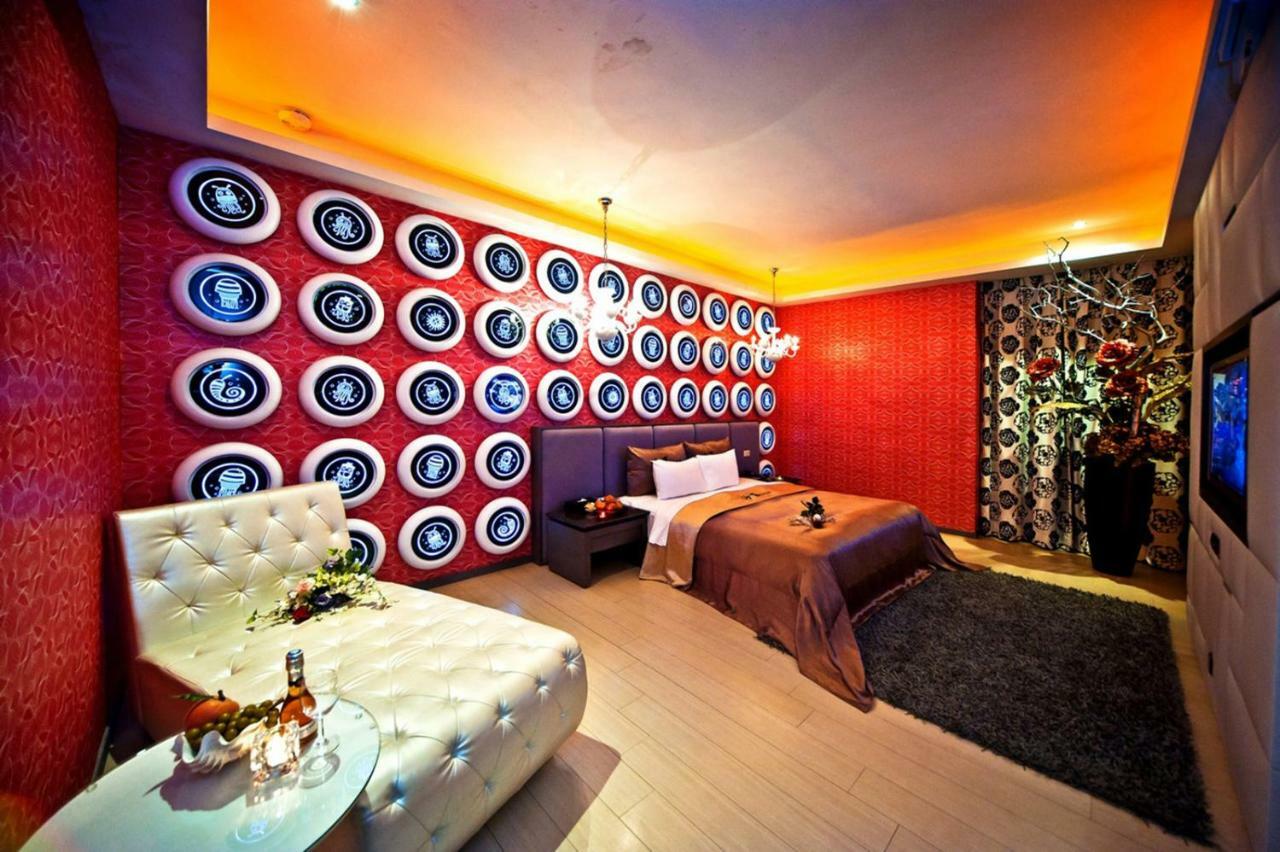 Sasha Motel Тайджун Екстериор снимка